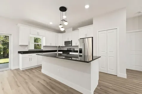 5310 Sunset Boulevard Fort Pierce FL 34982