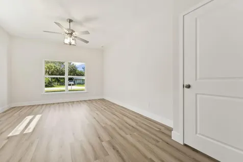 5310 Sunset Boulevard Fort Pierce FL 34982