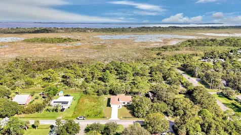 5310 Sunset Boulevard Fort Pierce FL 34982