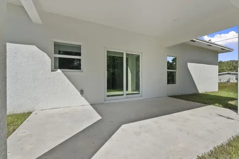 5310 Sunset Boulevard Fort Pierce FL 34982