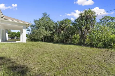 5310 Sunset Boulevard Fort Pierce FL 34982