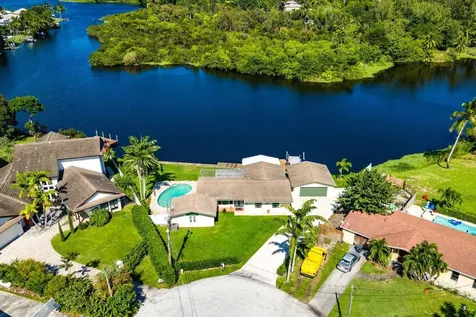 6788 Bayshore Drive Lake Worth FL 33462