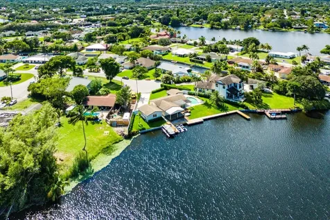 6788 Bayshore Drive Lake Worth FL 33462