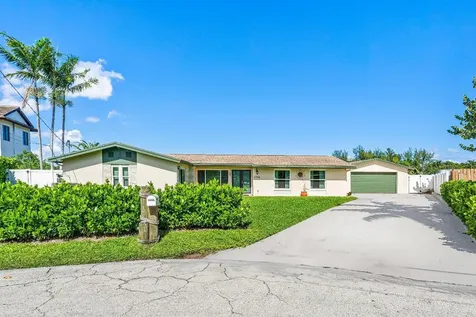 6788 Bayshore Drive Lake Worth FL 33462