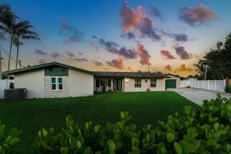 6788 Bayshore Drive Lake Worth FL 33462