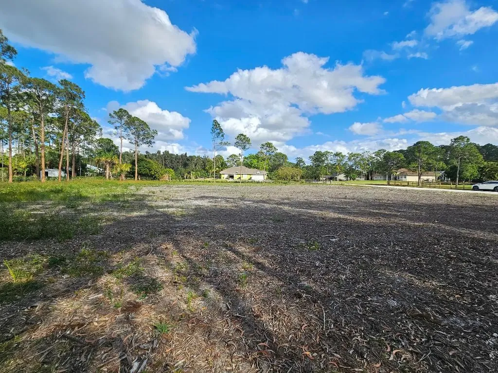 Xxxxx 82nd Lane N The Acreage FL 33470