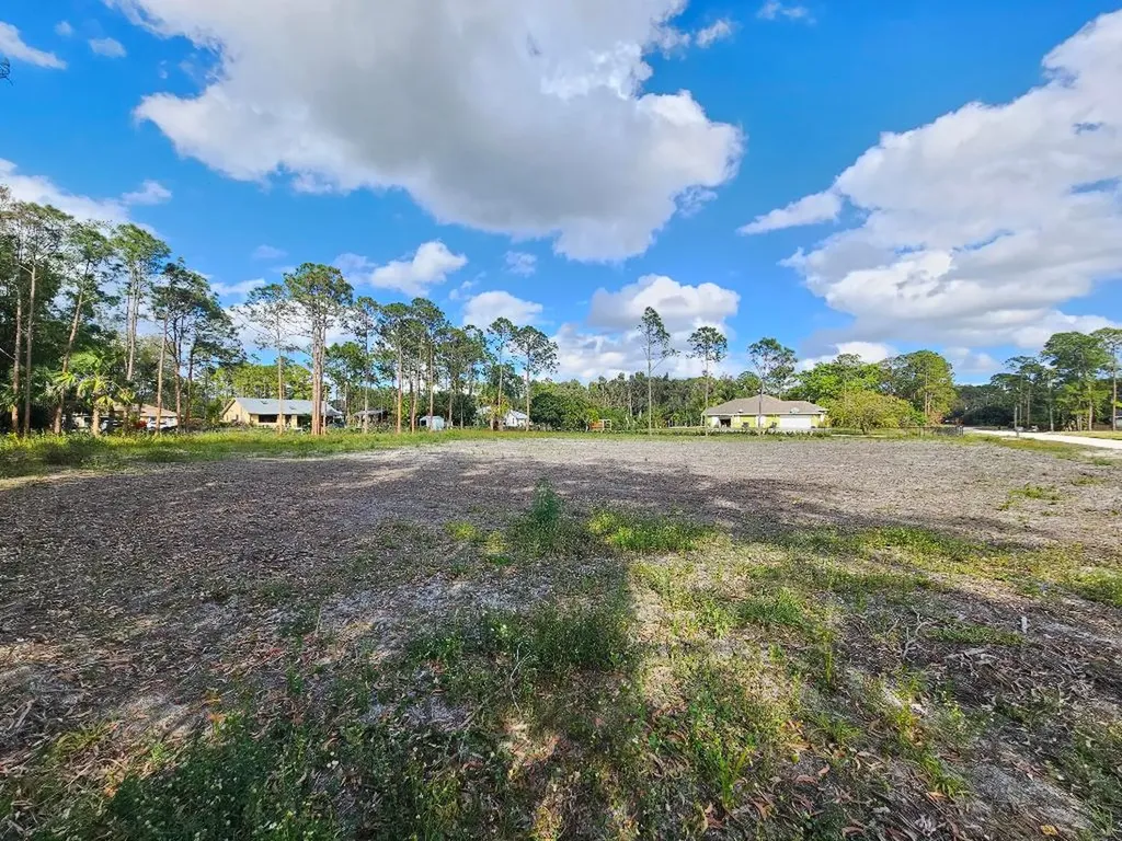 Xxxxx 82nd Lane N The Acreage FL 33470