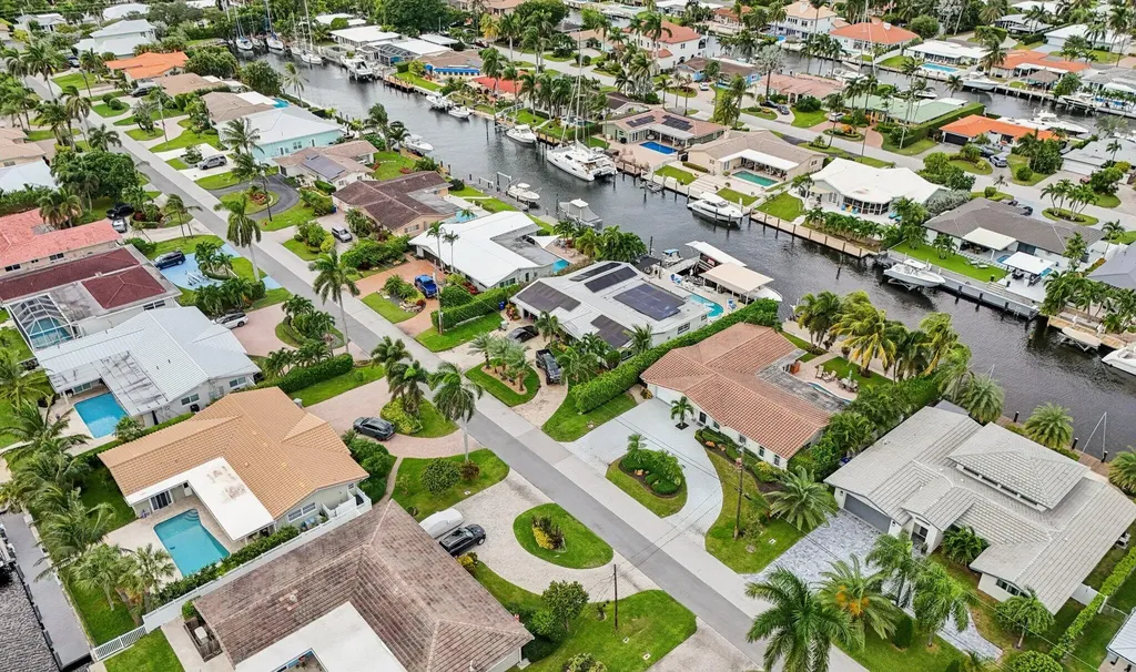 2731 NE 5th Street Pompano Beach FL 33062