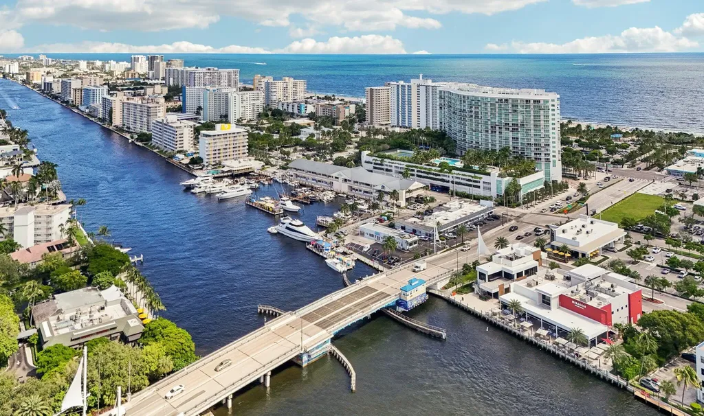 2731 NE 5th Street Pompano Beach FL 33062