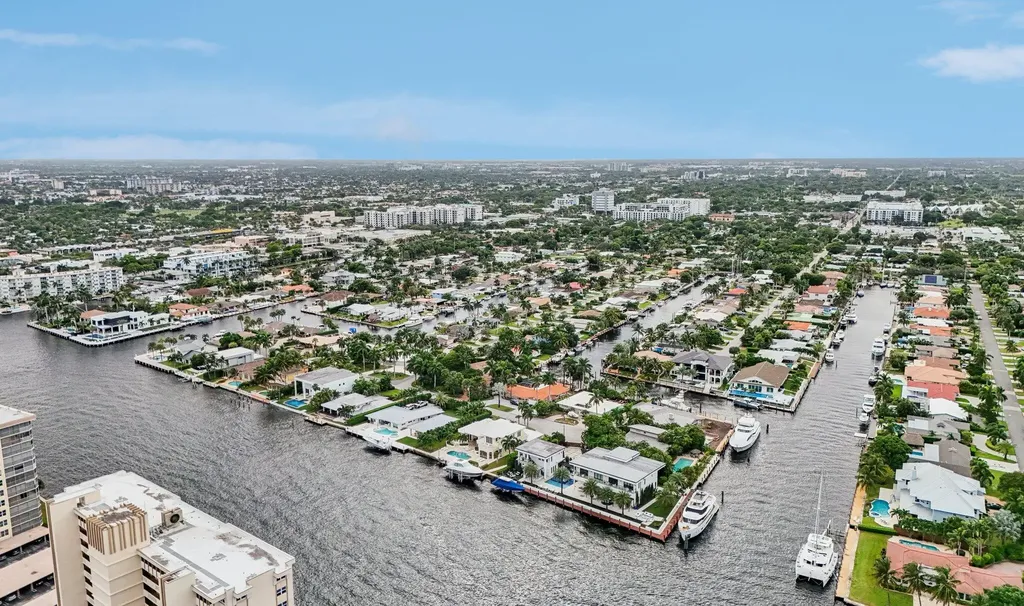 2731 NE 5th Street Pompano Beach FL 33062