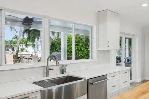2731 NE 5th Street Pompano Beach FL 33062