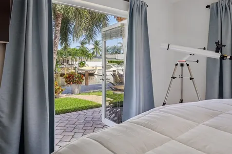 2731 NE 5th Street Pompano Beach FL 33062