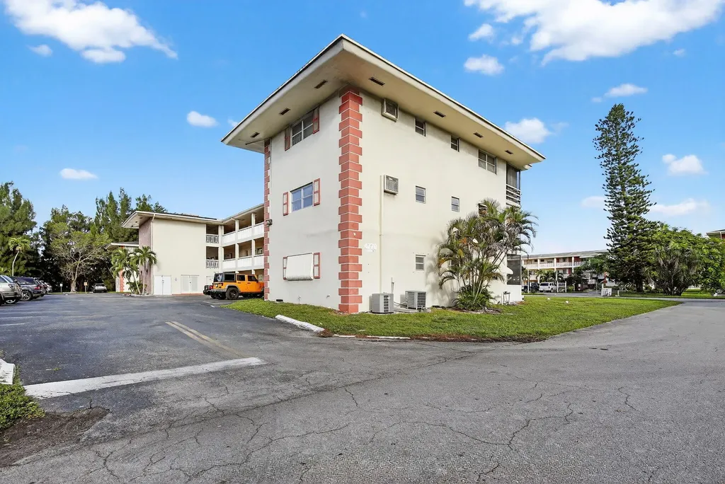 4770 NW 10th Court Plantation FL 33313