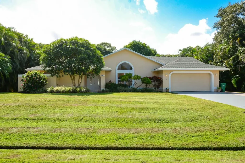 3068 SE Darien Road Port St Lucie FL 34952