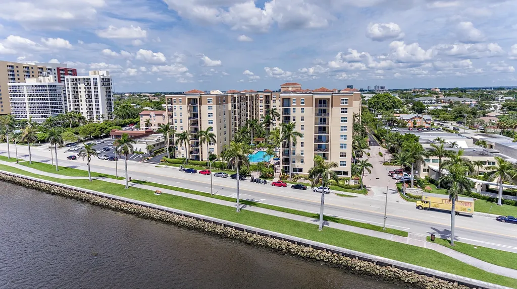 1805 N Flagler Drive West Palm Beach FL 33407