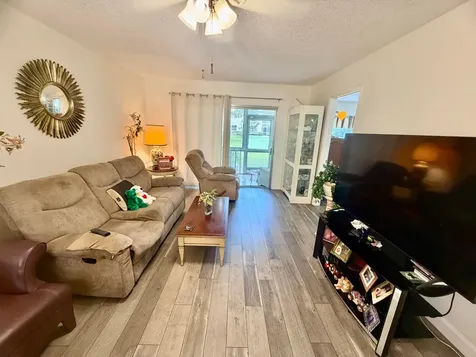 1211 Bahama Bend Coconut Creek FL 33066