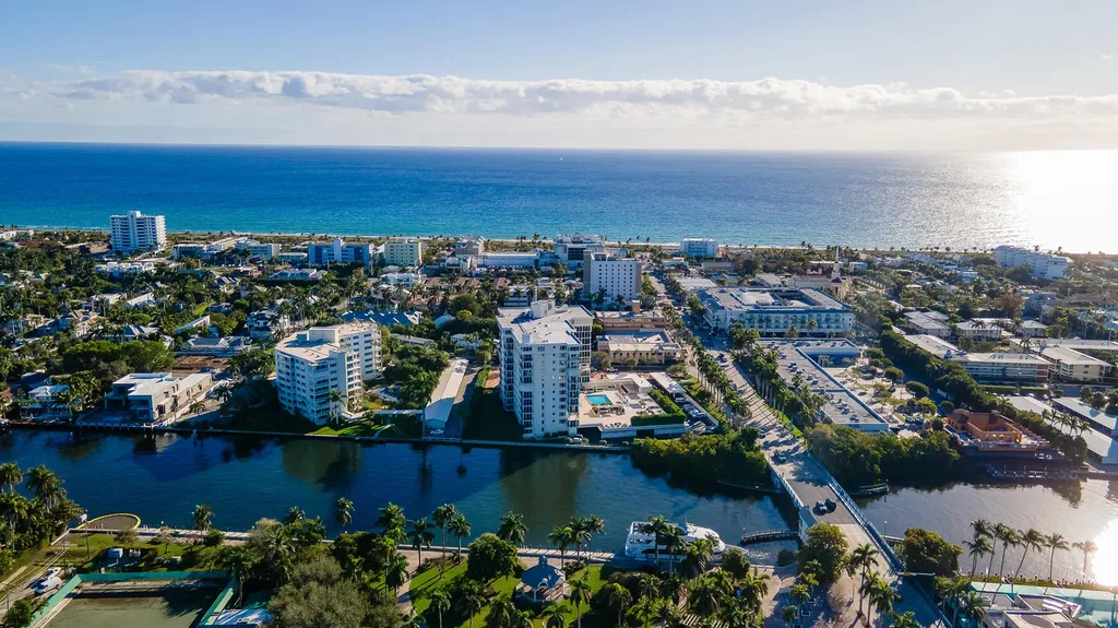 50 East Road Delray Beach FL 33483