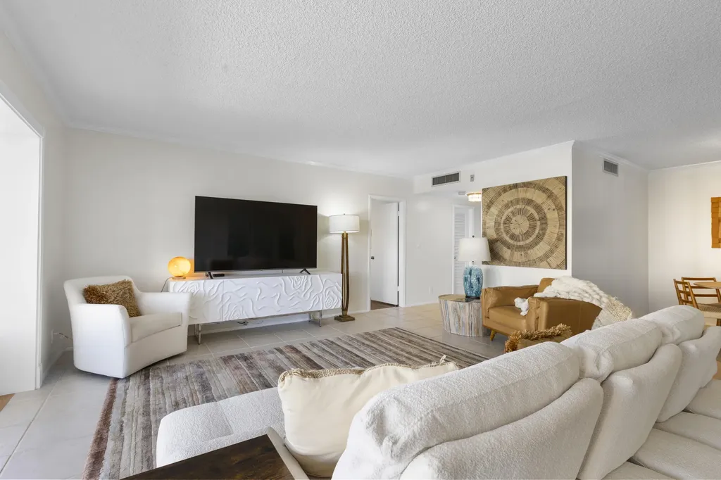 50 East Road Delray Beach FL 33483