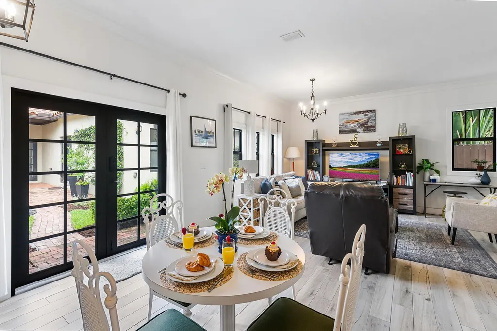 3505 Poinsettia Avenue West Palm Beach FL 33407