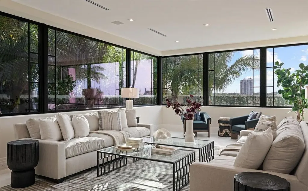 1260 N Lake Way Palm Beach FL 33480