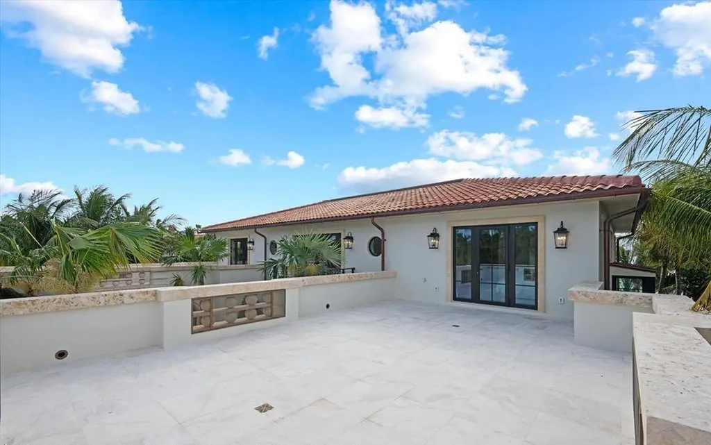 1260 N Lake Way Palm Beach FL 33480