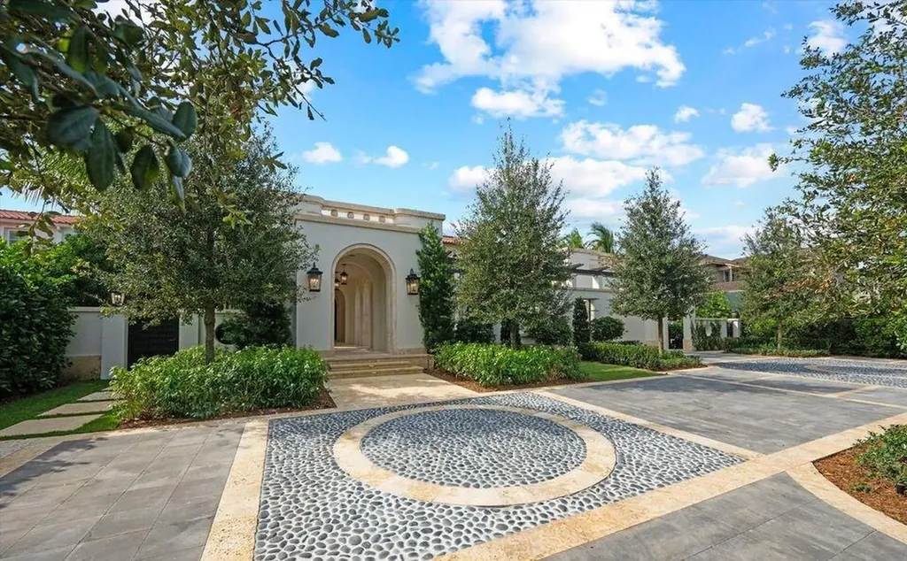 1260 N Lake Way Palm Beach FL 33480