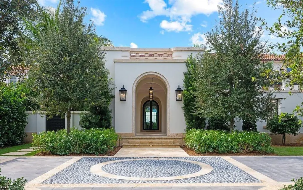 1260 N Lake Way Palm Beach FL 33480