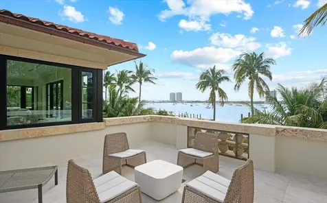 1260 N Lake Way Palm Beach FL 33480