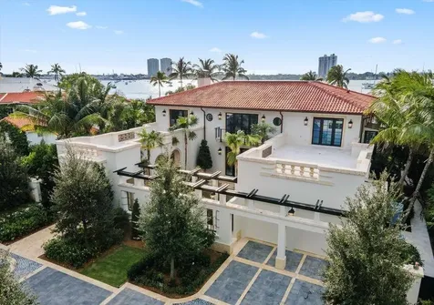 1260 N Lake Way Palm Beach FL 33480
