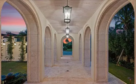 1260 N Lake Way Palm Beach FL 33480