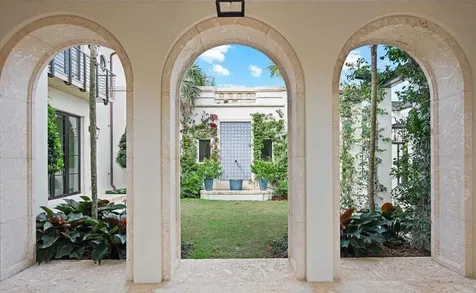 1260 N Lake Way Palm Beach FL 33480