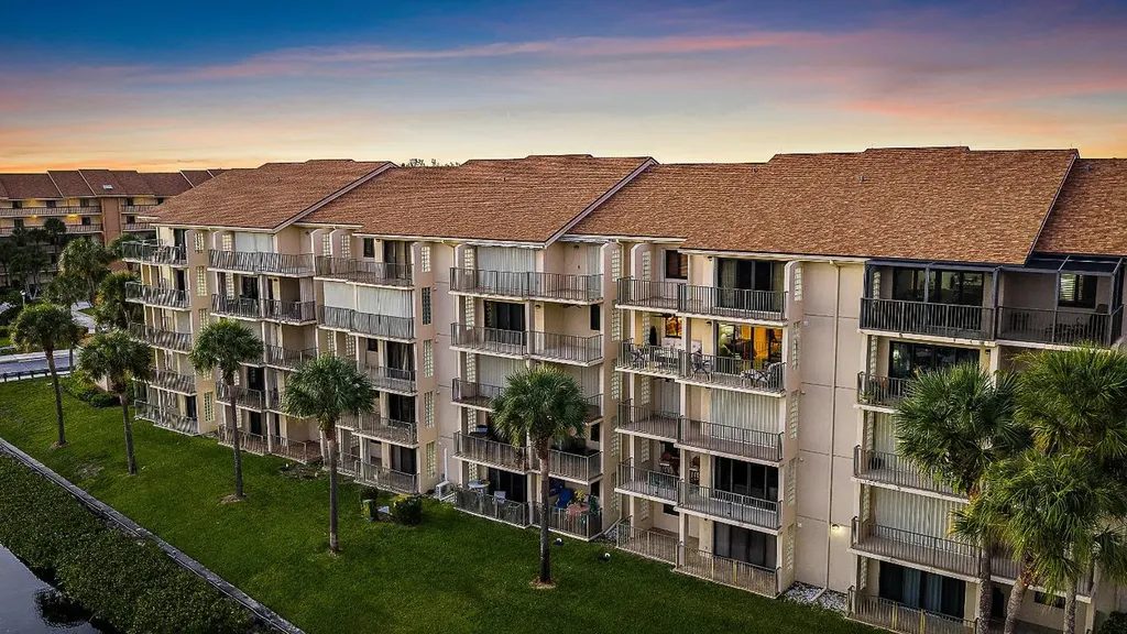 1601 Marina Isle Way Jupiter FL 33477