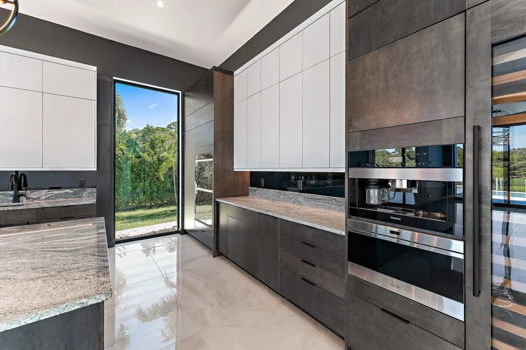 8309 SE Rivers Edge Street Jupiter FL 33458