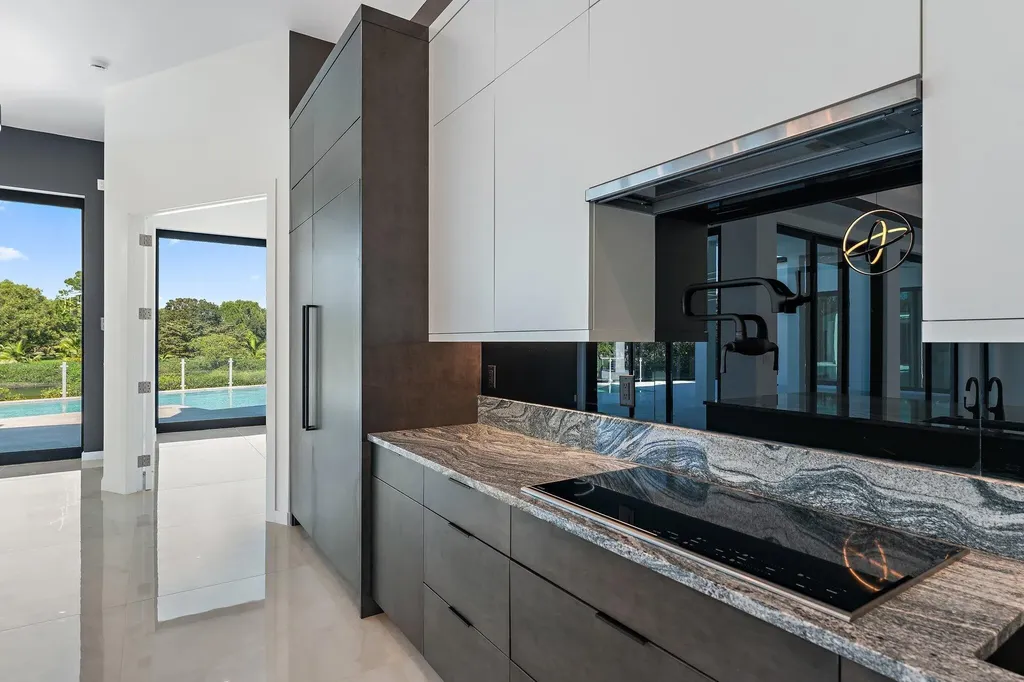8309 SE Rivers Edge Street Jupiter FL 33458