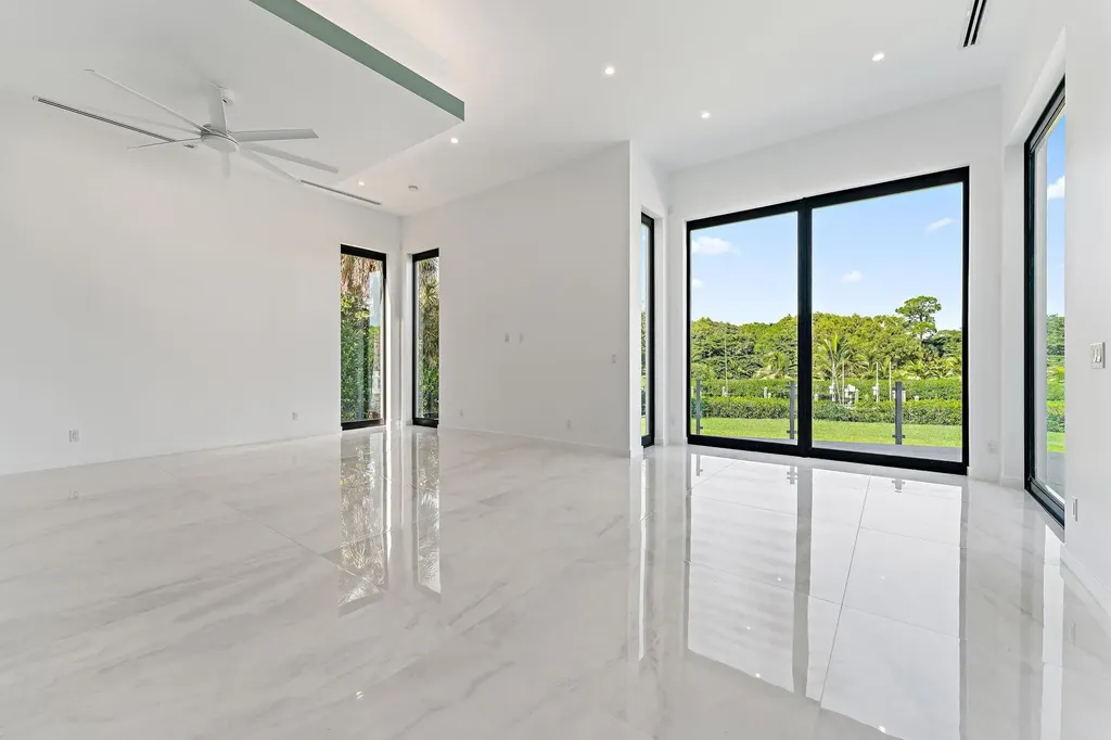 8309 SE Rivers Edge Street Jupiter FL 33458