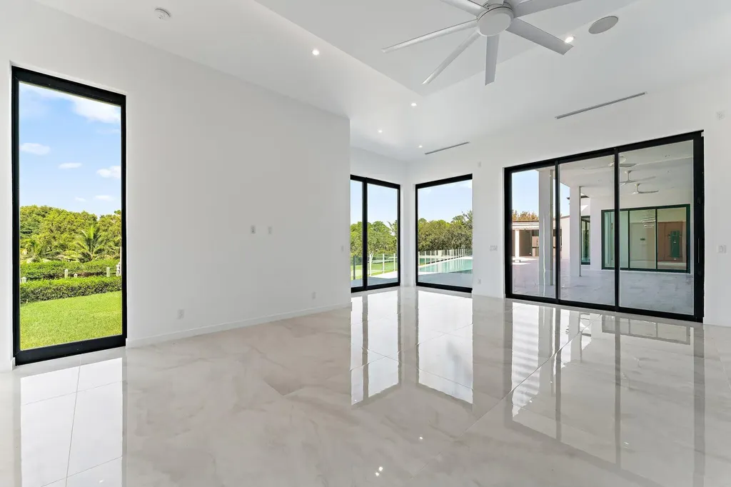 8309 SE Rivers Edge Street Jupiter FL 33458