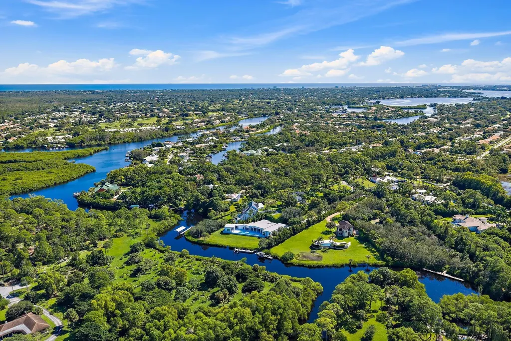 8309 SE Rivers Edge Street Jupiter FL 33458