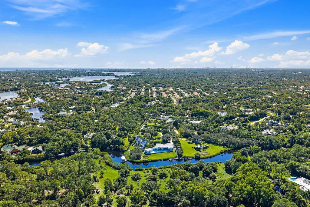 8309 SE Rivers Edge Street Jupiter FL 33458