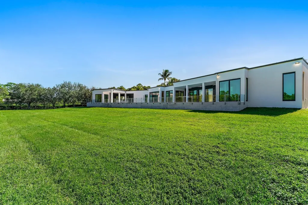 8309 SE Rivers Edge Street Jupiter FL 33458