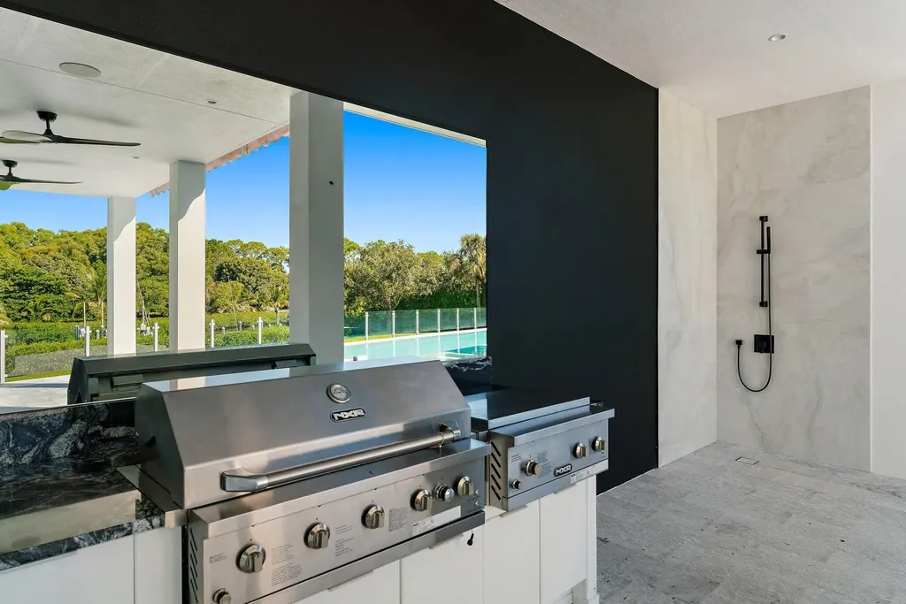 8309 SE Rivers Edge Street Jupiter FL 33458