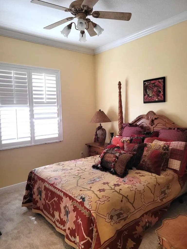8768 Via Prestigio E Wellington FL 33411
