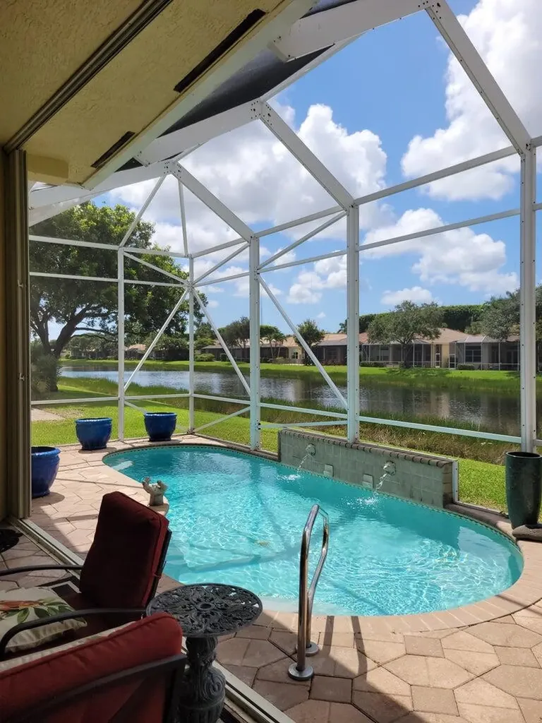 8768 Via Prestigio E Wellington FL 33411