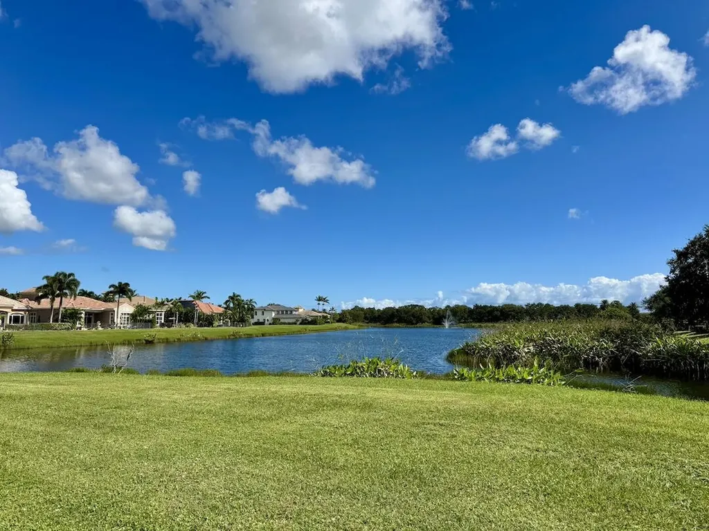 152 SE Santa Gardenia Port St Lucie FL 34984