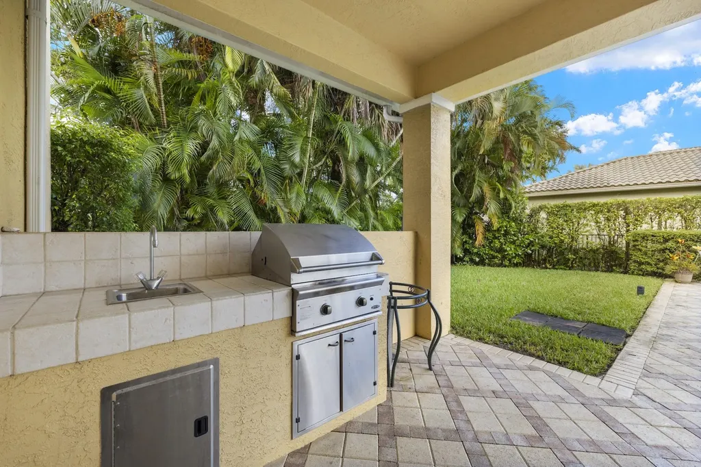 4485 Island Reef Drive Wellington FL 33449