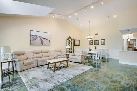 6827 Fountains Circle Lake Worth FL 33467