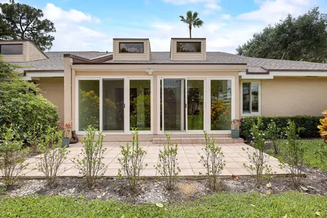6827 Fountains Circle Lake Worth FL 33467