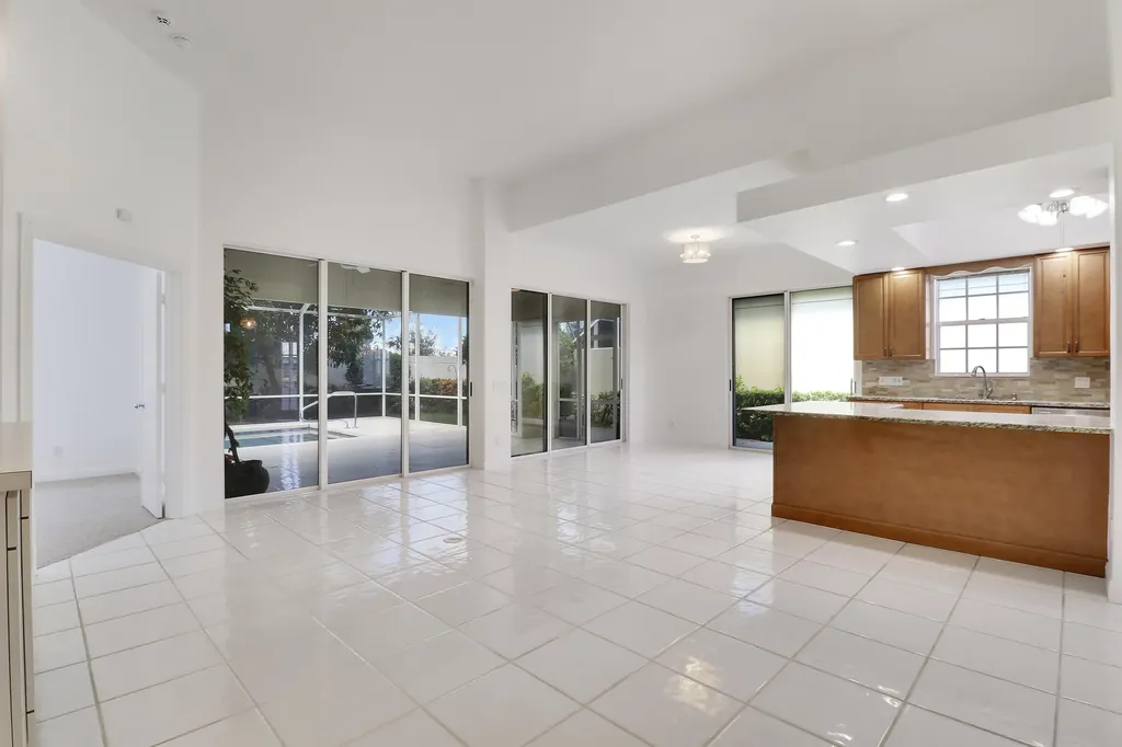 220 NW Bentley Circle Port St Lucie FL 34986