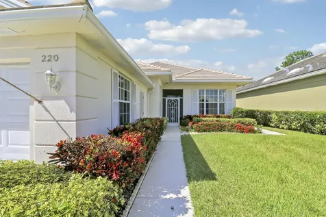 220 NW Bentley Circle Port St Lucie FL 34986