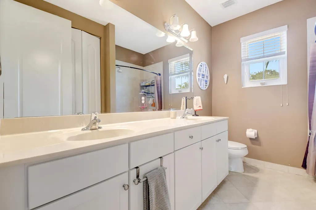 4598 Capital Drive Lake Worth FL 33463
