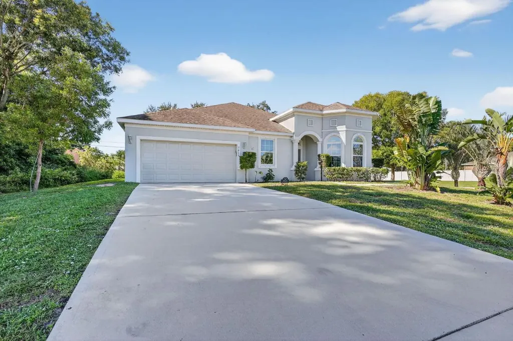 2802 SW Ann Arbor Road Port St Lucie FL 34953